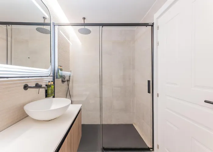 Guastavino By Alma * Valence