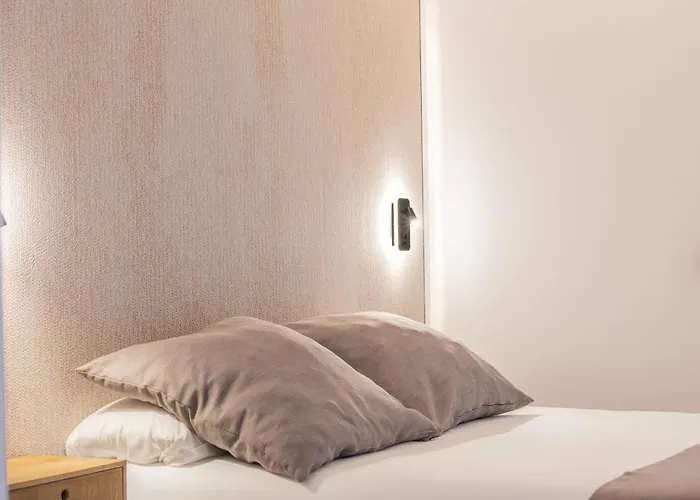 Guastavino By Alma * Valence