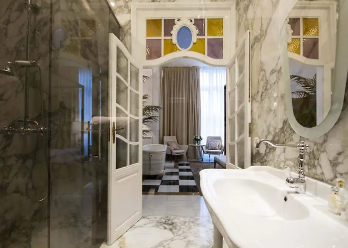 Myr Palacio Vallier Hotel