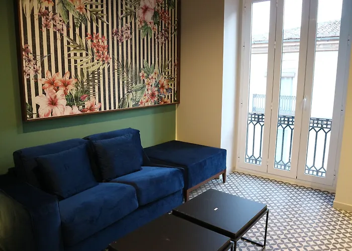 & Co. Quart Boutique 3*