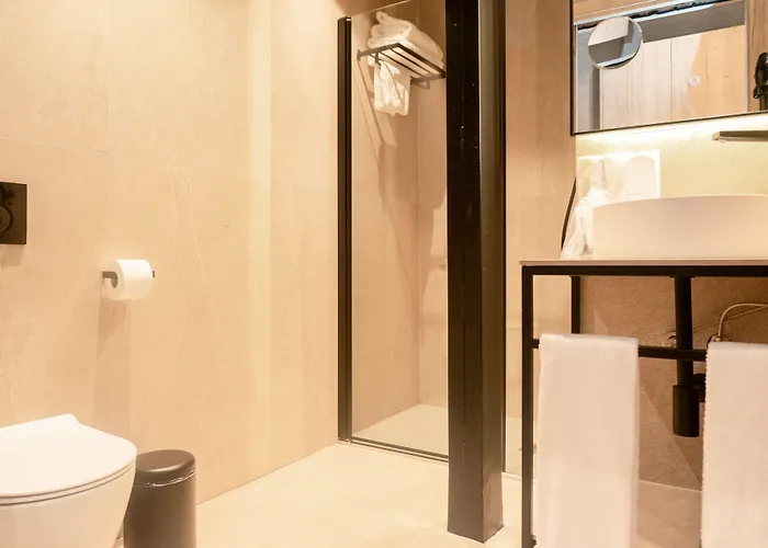 فندق The Valentia Corretgeria 4*