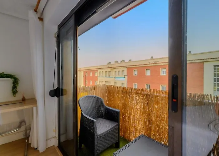 아파트 Cabanal Beachfront , 1 Min To Sea , Ac , Coffee , Balcony , Fastwifi 발렌시아