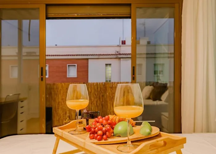 아파트 Cabanal Beachfront , 1 Min To Sea , Ac , Coffee , Balcony , Fastwifi 발렌시아