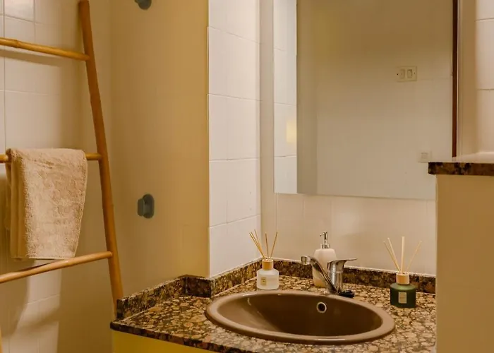 Cabanal Beachfront , 1 Min To Sea , Ac , Coffee , Balcony , Fastwifi 아파트 발렌시아