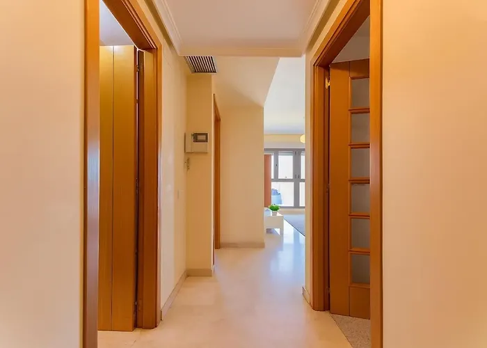 Tu Refugio Moderno En - Piscina, Gimnasio Y Padel Incluidos