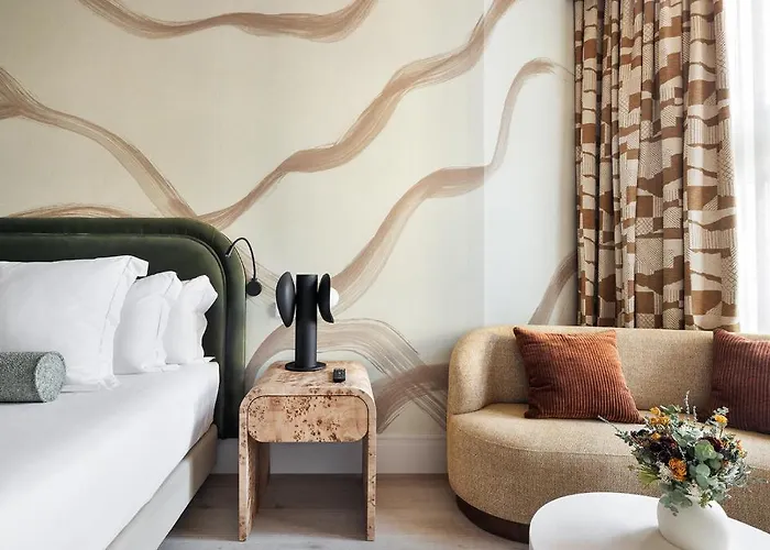 One Shot Puerta Ruzafa 4*