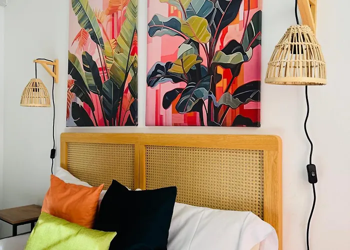 Design & Stylish House In The Center Of