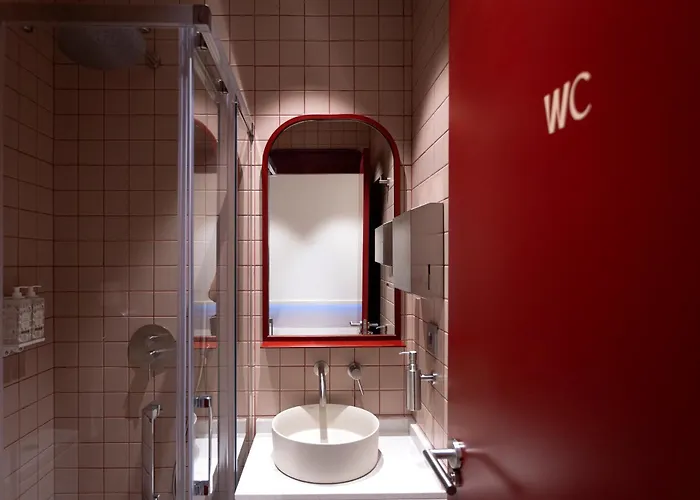 Camila فالنسيا