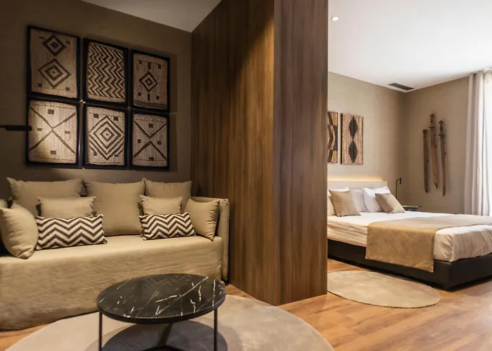 酒店 Blanq Gran Via 4*