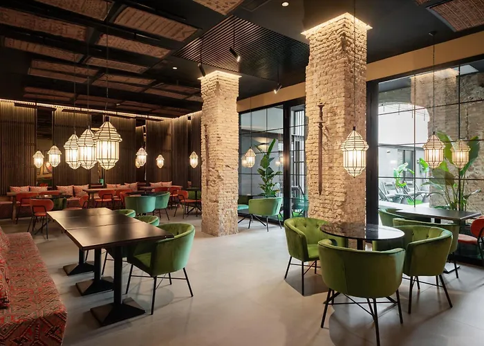 Blanq Gran Via 酒店