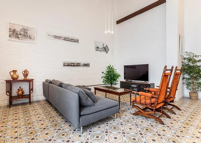 Penzion Guestready - Traditional House Near Malvarrosa Valencie