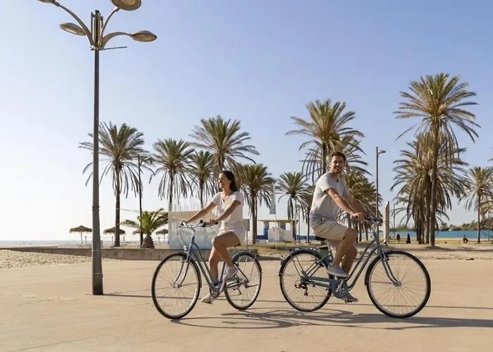 Beachfront Family Apartment Valencia