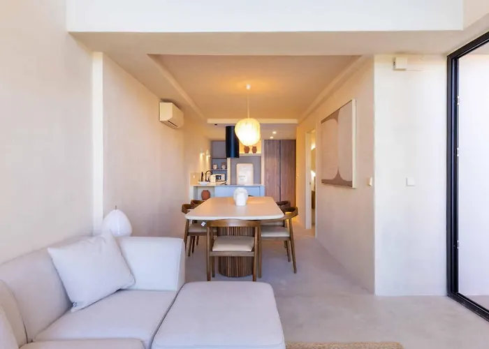 Apartament Vlc Host - Reina 166 B