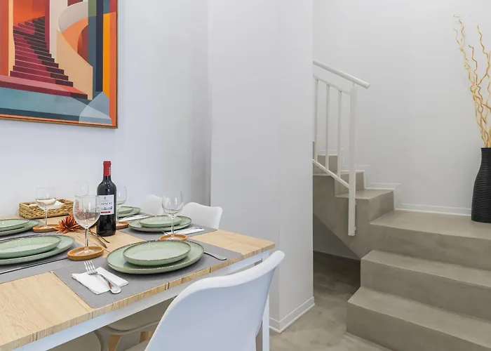 Modern & Stylish Close To The