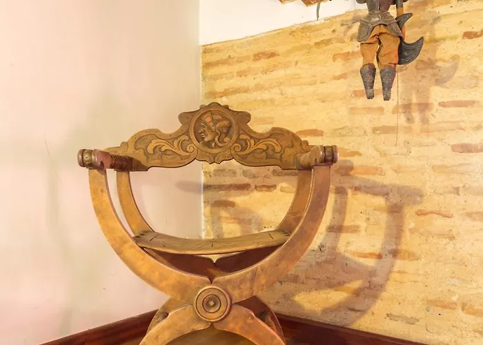 Atico Exclusivo Del Siglo Xvi Con Terraza Privada En El Corazon De Ciutat Vella Apartment *