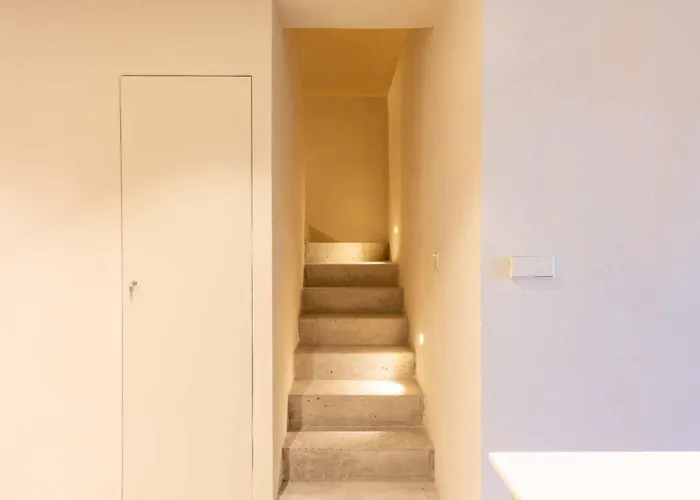 Apartament Vlc Host - Reina 166 B *