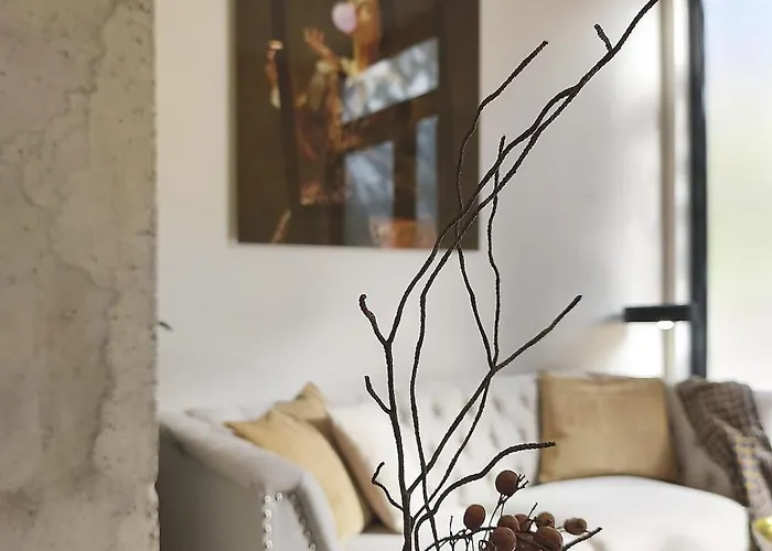 Apartman Loft - B4 Smart Access & Urban Calm *