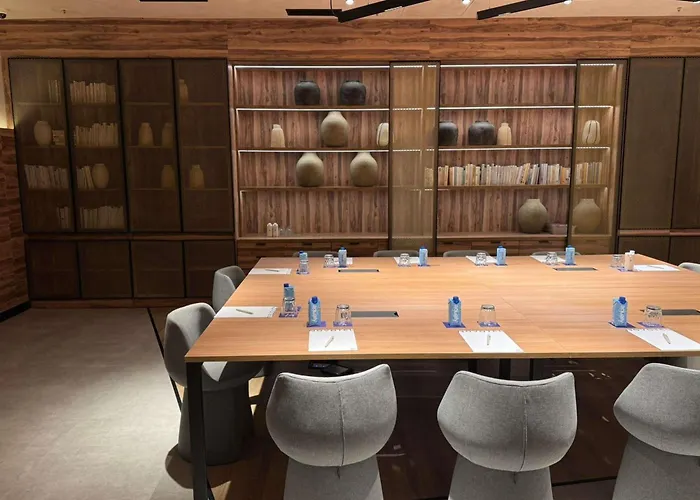 מלון Novotel Lavant 4*