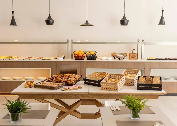 伊鲁尼昂瓦伦西亚3号酒店