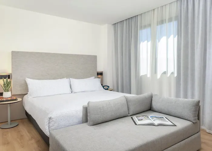 Innside By Melia Valencia Oceanic Otel Valensiya