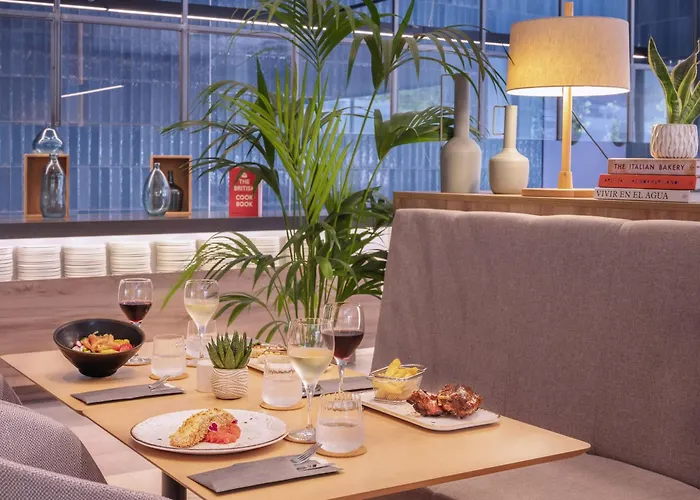 Otel Innside By Melia Valencia Oceanic 4*