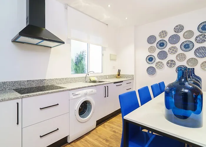 Luxury - Boutique Center