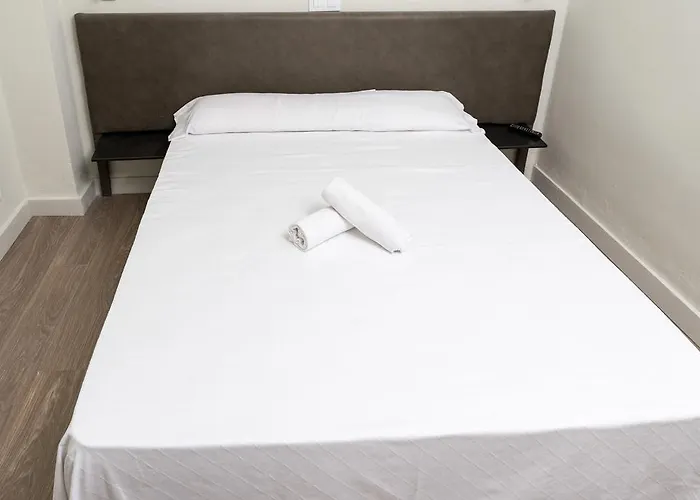 ゲストハウス Nwt Station 2*