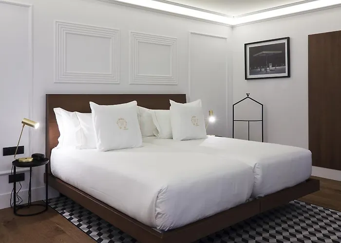 Hotel One Shot Reina Victoria 4*