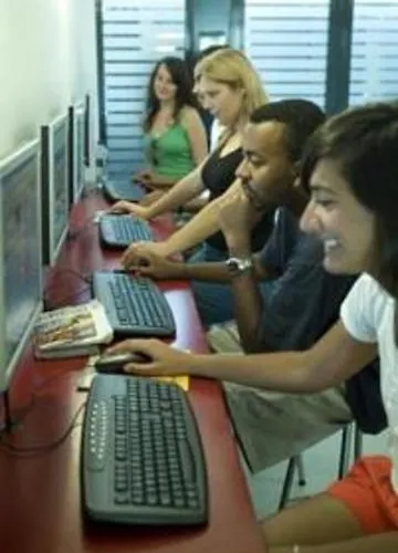 Room00 * فالنسيا