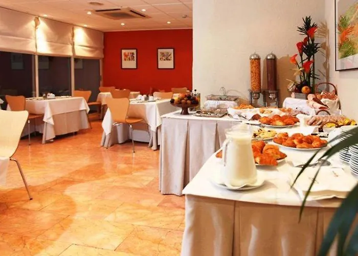 One Shot Colon 3* Валенсия