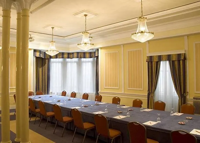 Hotel One Shot Reina Victoria