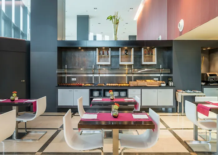 Ilunion Aqua 4 Hotel 4*