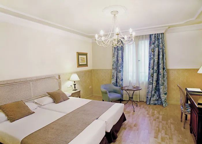 Vincci Lys Hotel 4*