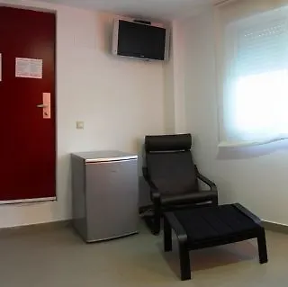 Room00 بيت شباب فالنسيا