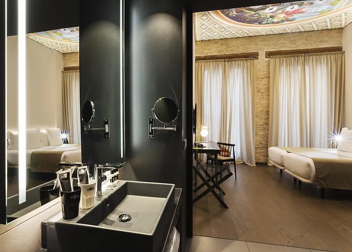 One Shot Mercat Hotel 4*