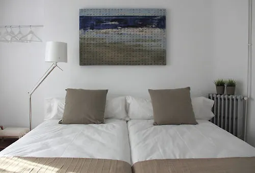 7 Moons Bed & Breakfast Valencia