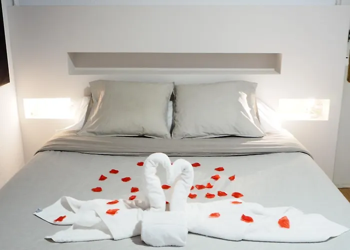 Suits You: Adults-only Centro Historico With Auto Check-in 2*