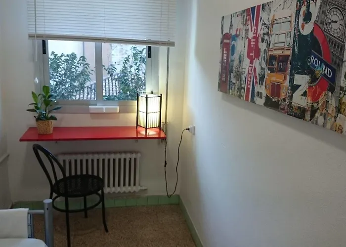 Suits You: Adults-only Centro Historico With Auto Check-in 2* Valencia