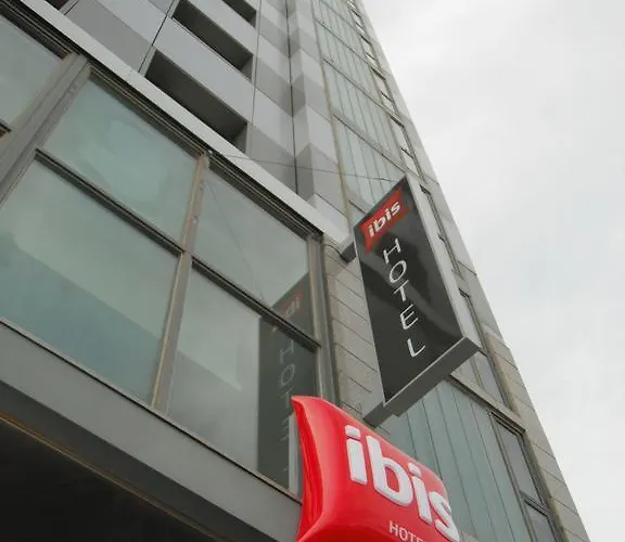 酒店 伊鲁尼昂瓦伦西亚3号酒店 3*