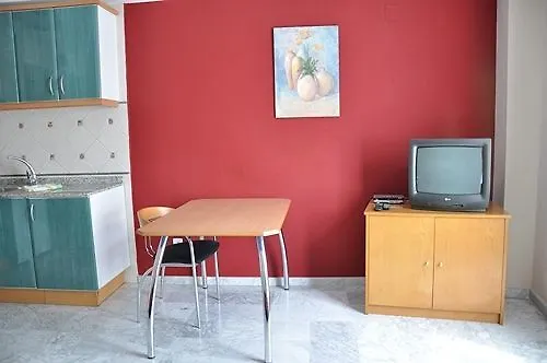 Citizentral Gascons شقة *