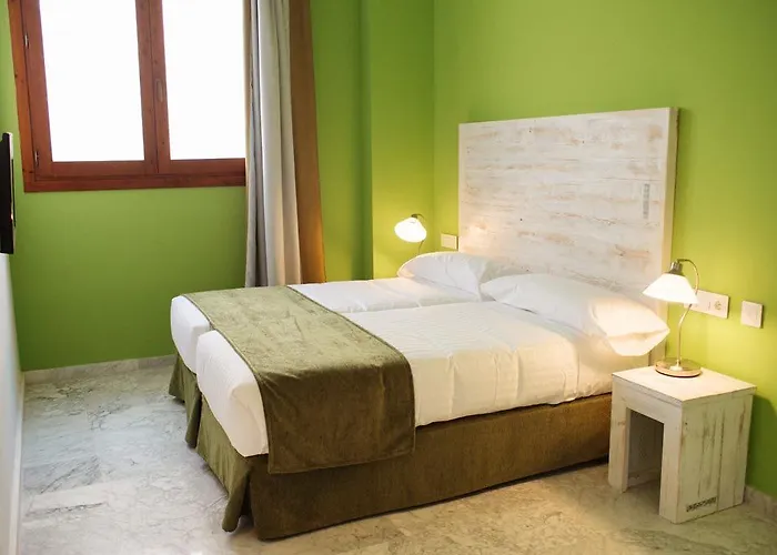 Ad Hoc Carmen 2* Valensiya