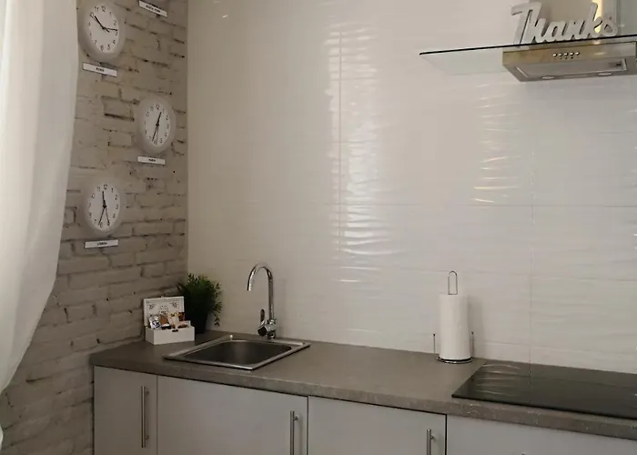 By Eric Olsan فالنسيا