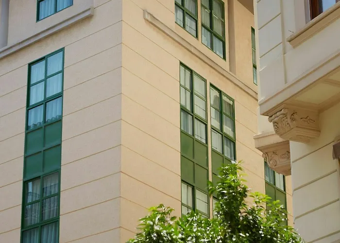 Citizentral Gascons شقة