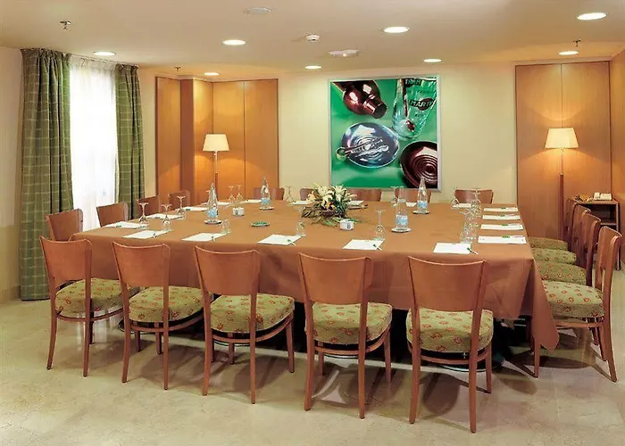 Szálloda Nh Ciencias