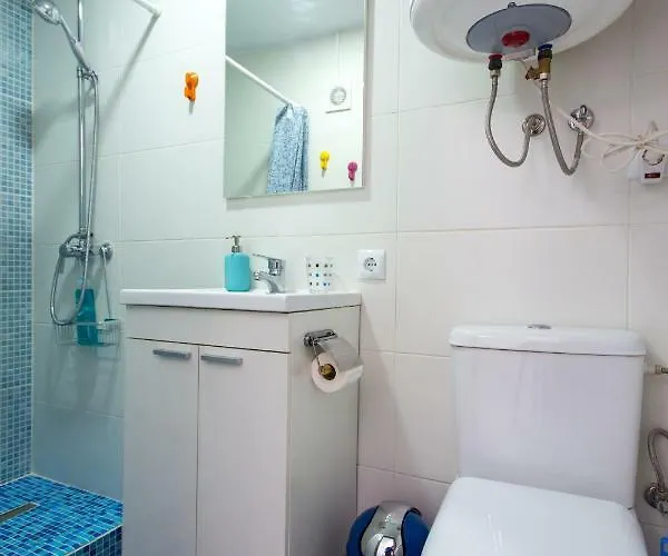 아파트 Versus Near Of Arts