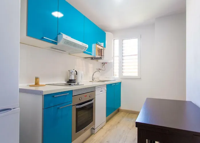 아파트 Versus Near Of Arts *