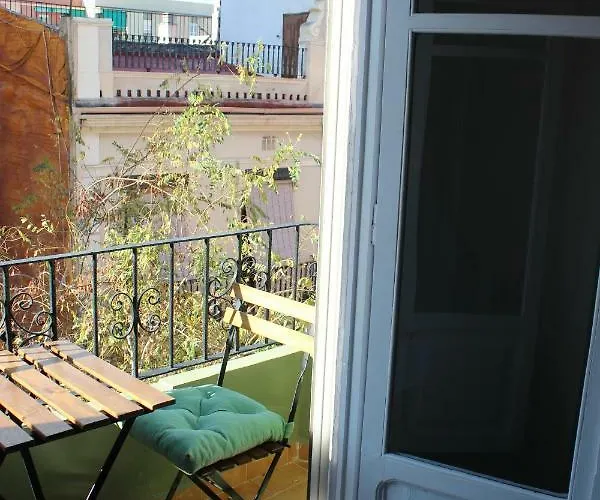 Luminoso * La Marina De * Valencia