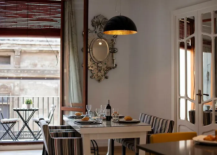 Florit Flats - Serranos شقة