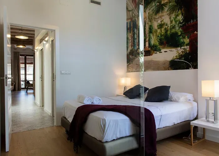 Florit Flats - Serranos فالنسيا