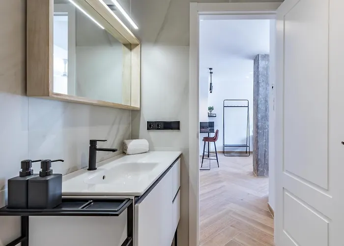 Goerlich By Alma Valence